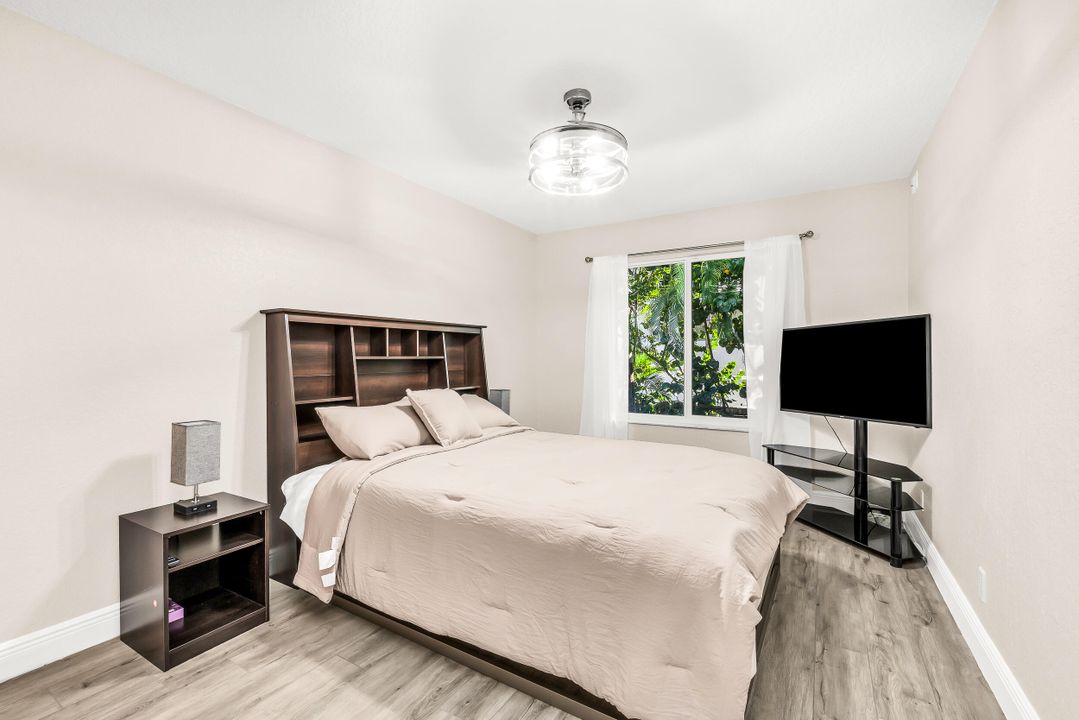 На продажу: $2,150,000 (3 спален, 2 ванн, 2317 Квадратных фут)