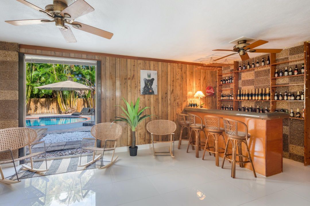 For Sale: $889,900 (6 beds, 3 baths, 2255 Square Feet)