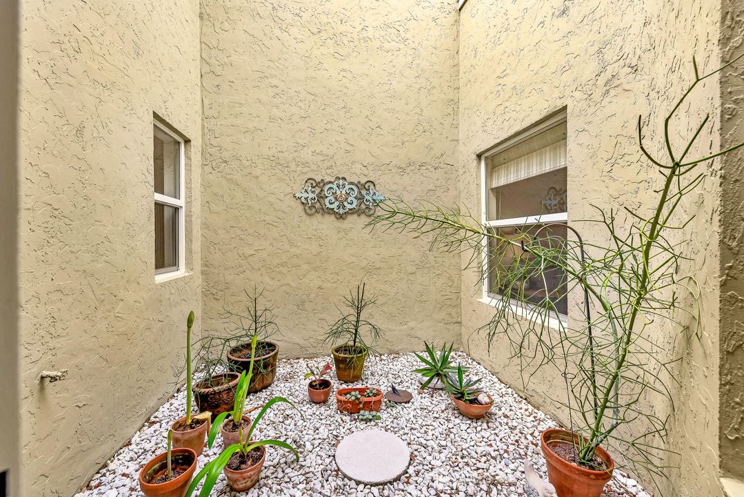 En Venta: $445,000 (2 camas, 2 baños, 1684 Pies cuadrados)