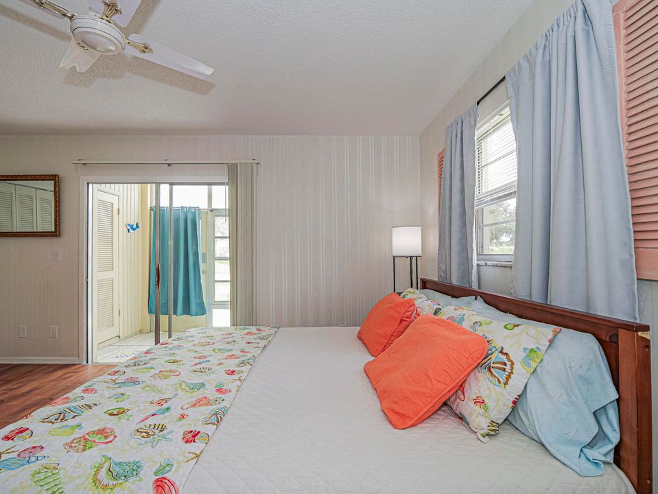 На продажу: $110,000 (1 спален, 1 ванн, 750 Квадратных фут)