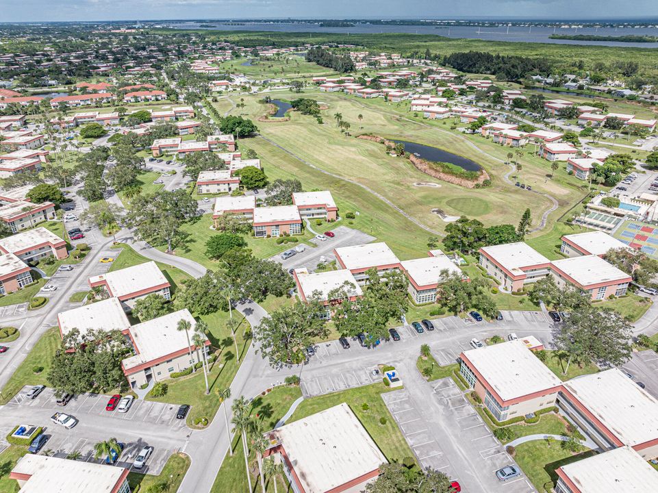 На продажу: $110,000 (1 спален, 1 ванн, 750 Квадратных фут)