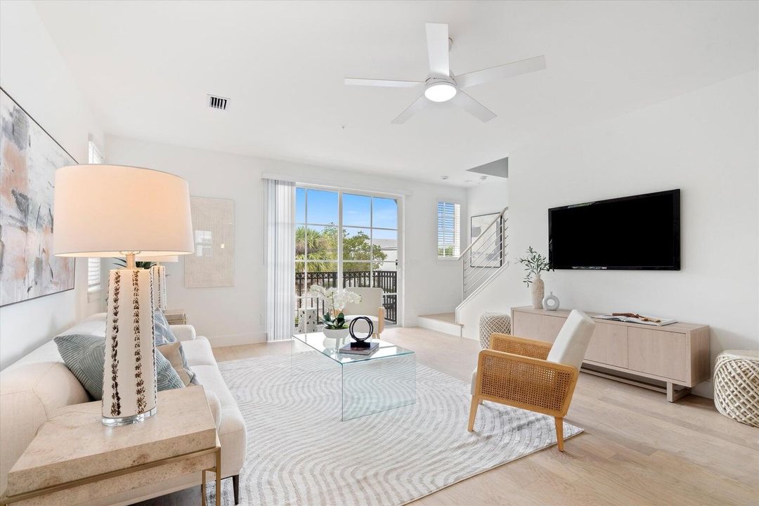 В аренду: $8,250 (3 спален, 3 ванн, 1880 Квадратных фут)