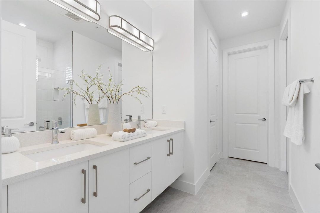 В аренду: $8,250 (3 спален, 3 ванн, 1880 Квадратных фут)