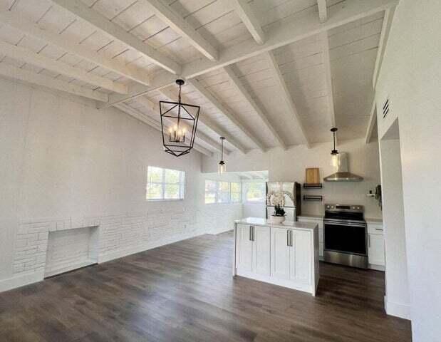 En Renta: $2,350 (3 camas, 2 baños, 1079 Pies cuadrados)