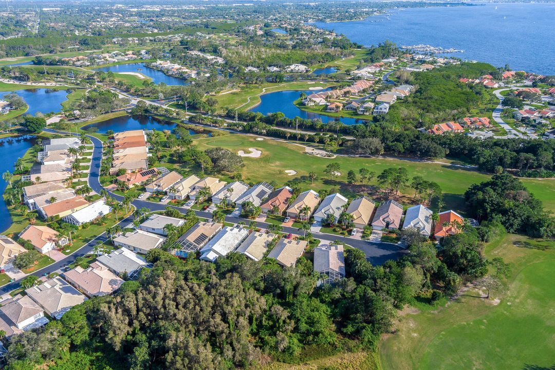 合同活跃: $499,900 (3 贝兹, 2 浴室, 1986 平方英尺)