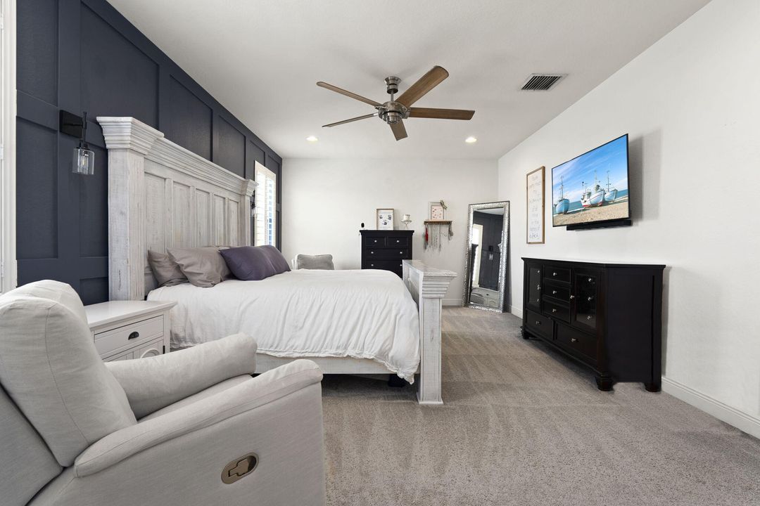 For Sale: $1,249,000 (5 beds, 2 baths, 3271 Square Feet)