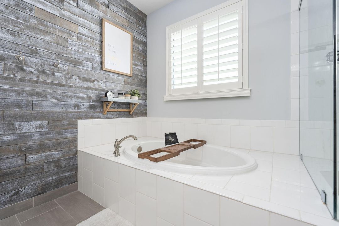 For Sale: $1,249,000 (5 beds, 2 baths, 3271 Square Feet)