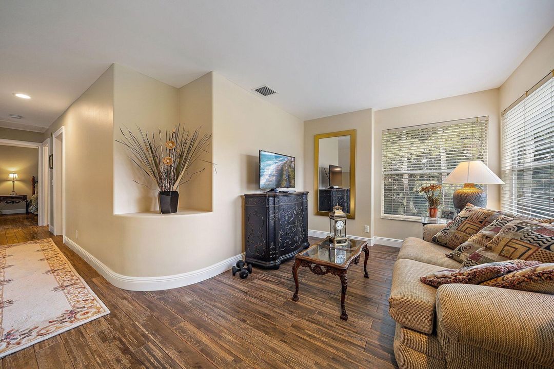 For Rent: $7,500 (3 beds, 3 baths, 2732 Square Feet)