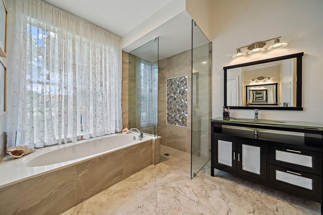 For Rent: $7,500 (3 beds, 3 baths, 2732 Square Feet)