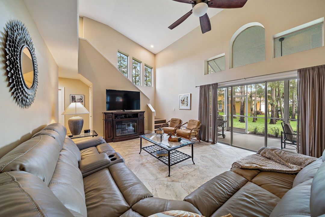 For Rent: $7,500 (3 beds, 3 baths, 2732 Square Feet)