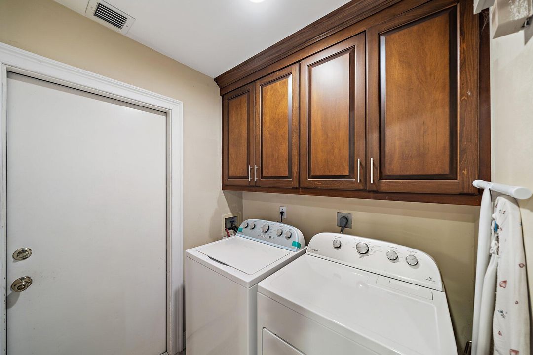 For Rent: $7,500 (3 beds, 3 baths, 2732 Square Feet)