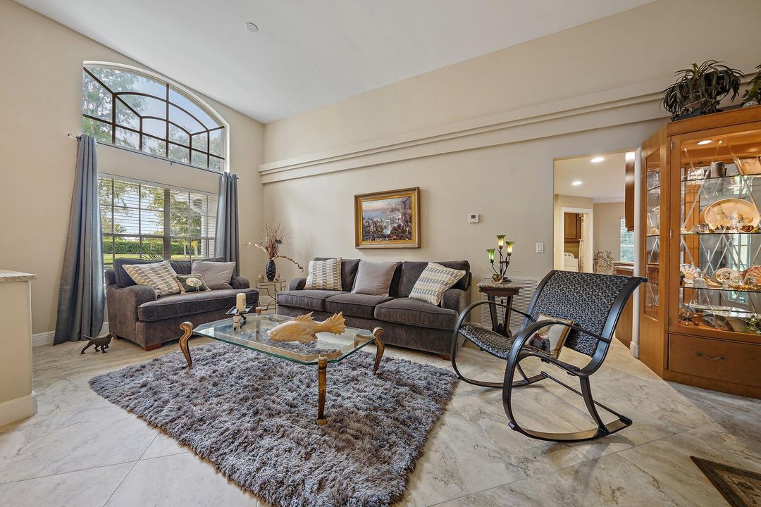 For Rent: $7,500 (3 beds, 3 baths, 2732 Square Feet)