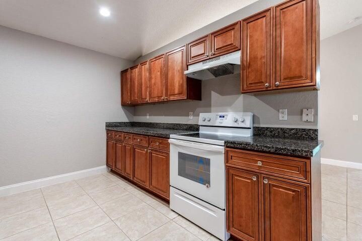 For Sale: $898,000 (0 beds, 0 baths, 4000 Square Feet)