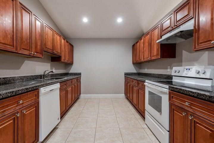 For Sale: $898,000 (0 beds, 0 baths, 4000 Square Feet)