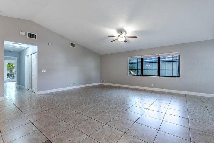 For Sale: $898,000 (0 beds, 0 baths, 4000 Square Feet)