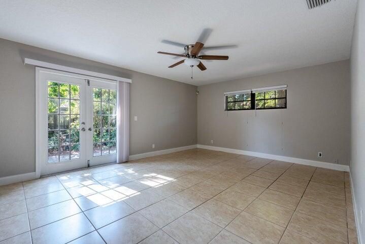 For Sale: $898,000 (0 beds, 0 baths, 4000 Square Feet)