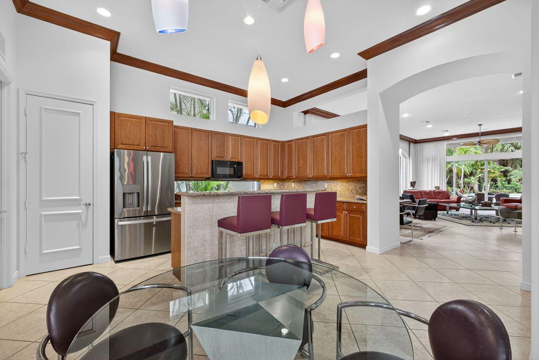 На продажу: $1,799,000 (3 спален, 3 ванн, 2639 Квадратных фут)