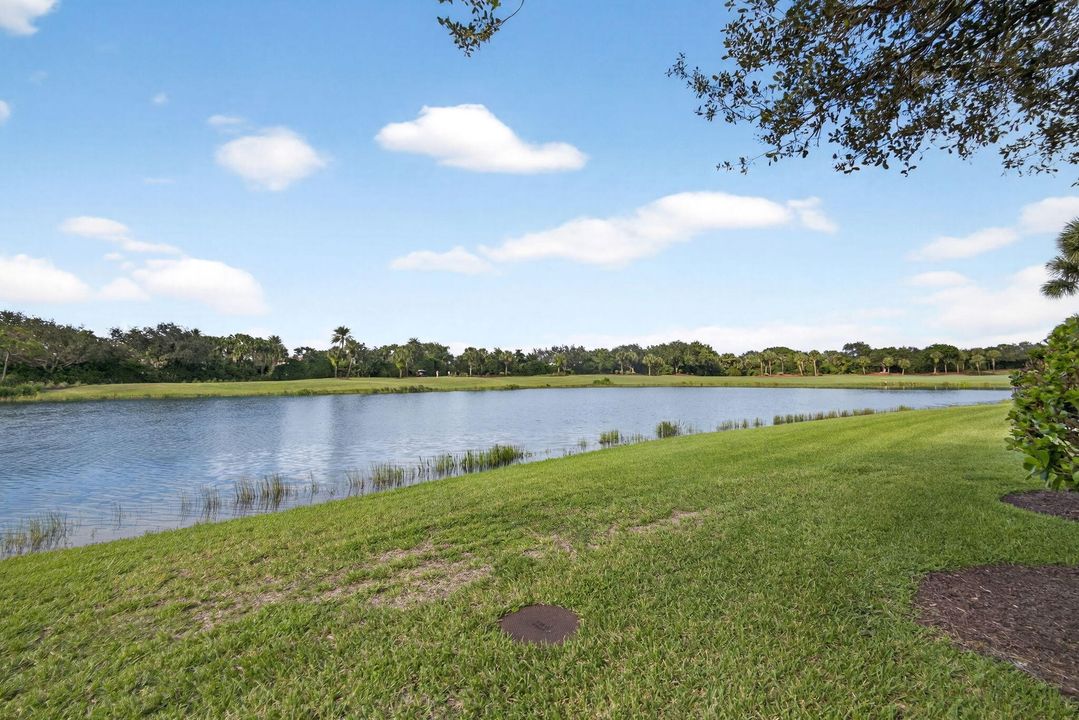 На продажу: $1,799,000 (3 спален, 3 ванн, 2639 Квадратных фут)