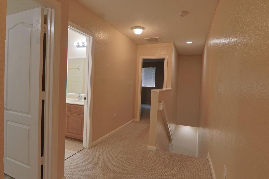 For Rent: $2,600 (3 beds, 2 baths, 1419 Square Feet)