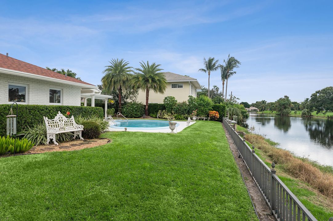 合同活跃: $949,000 (3 贝兹, 2 浴室, 2036 平方英尺)