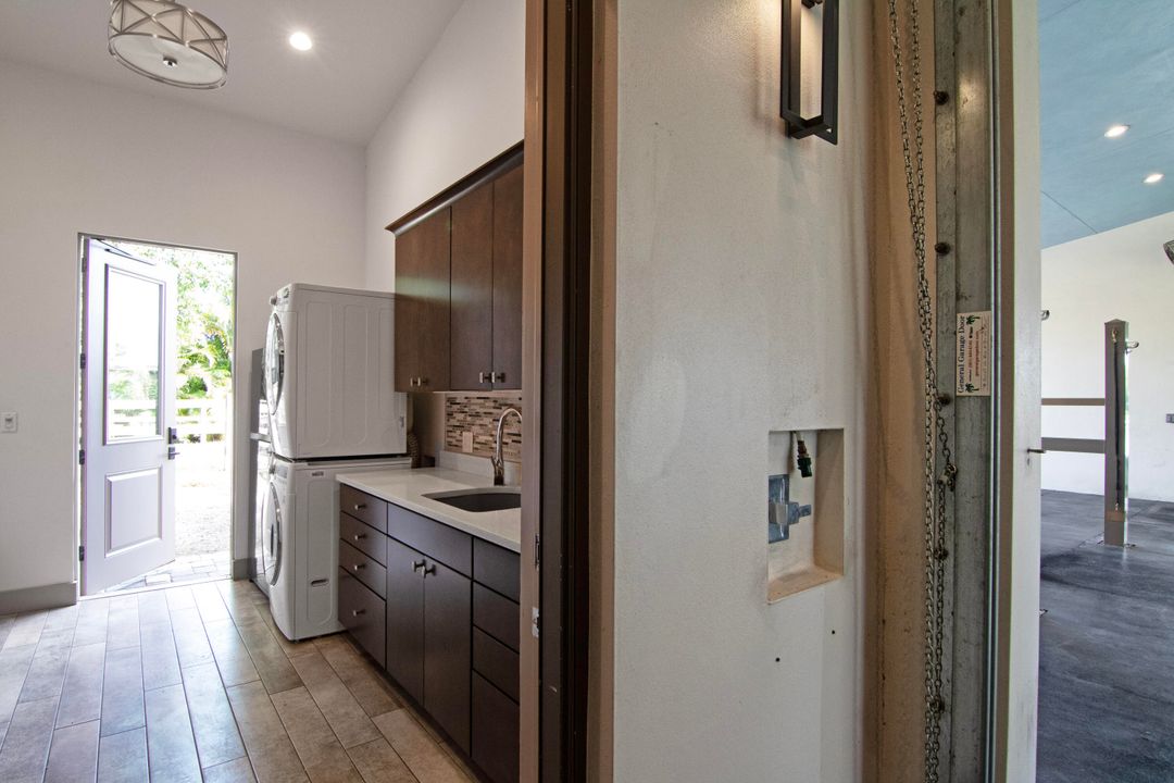 For Rent: $10,500 (0 beds, 1 baths, 7600 Square Feet)