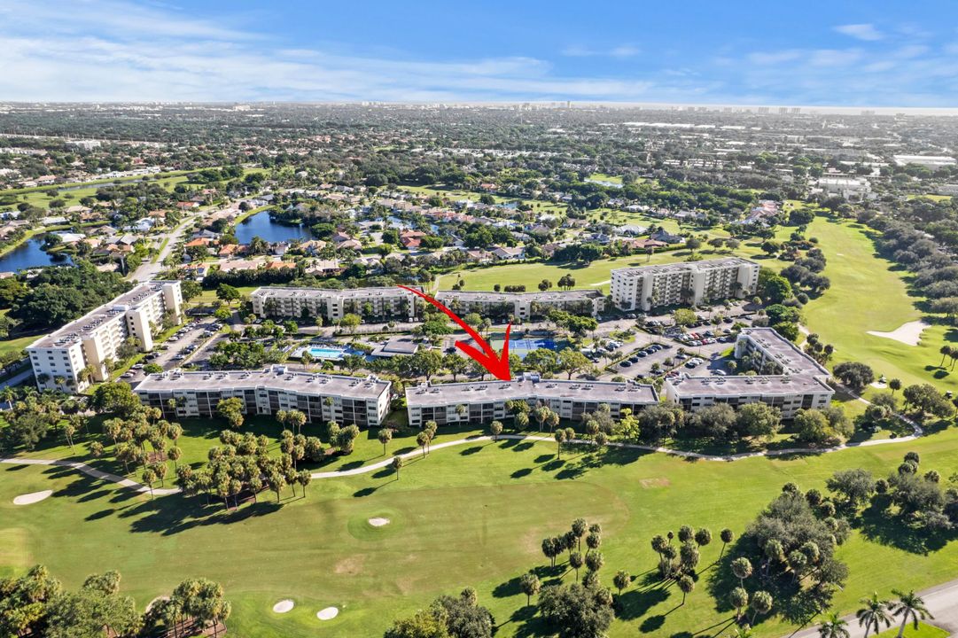 合同活跃: $1,950 (2 贝兹, 2 浴室, 1050 平方英尺)