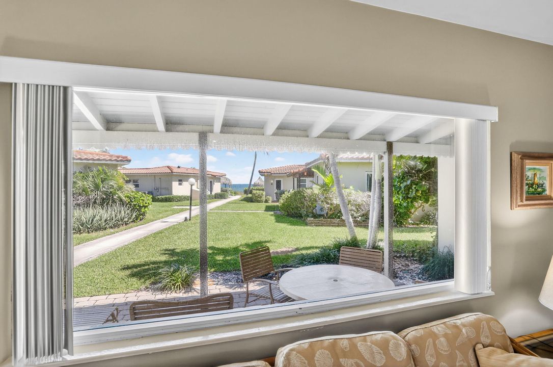 待售: $1,080,000 (2 贝兹, 2 浴室, 777 平方英尺)