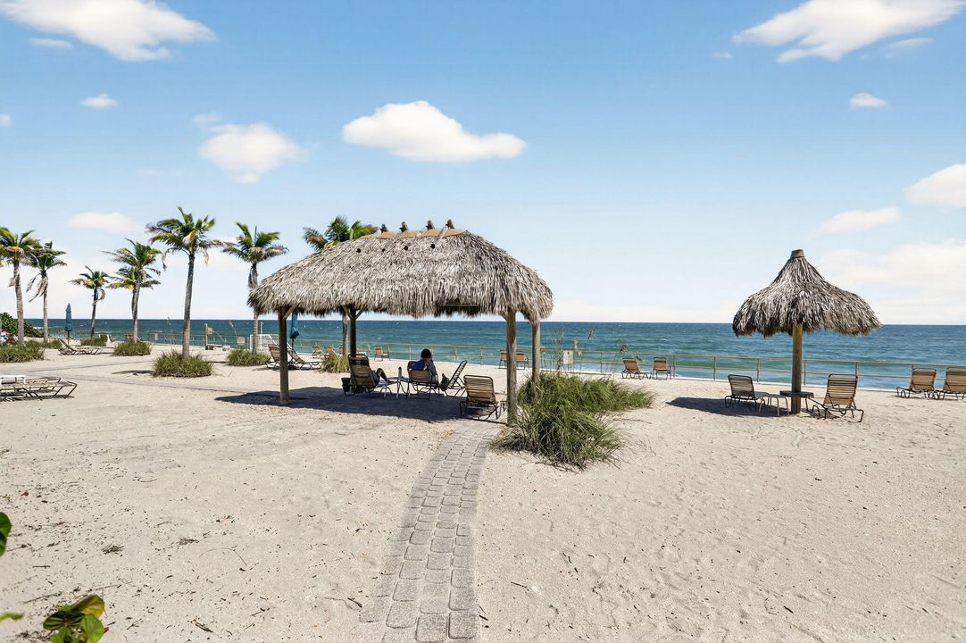 待售: $1,080,000 (2 贝兹, 2 浴室, 777 平方英尺)