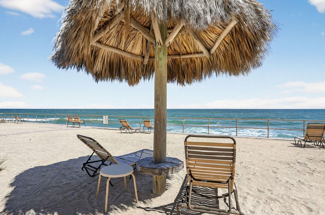 待售: $1,080,000 (2 贝兹, 2 浴室, 777 平方英尺)