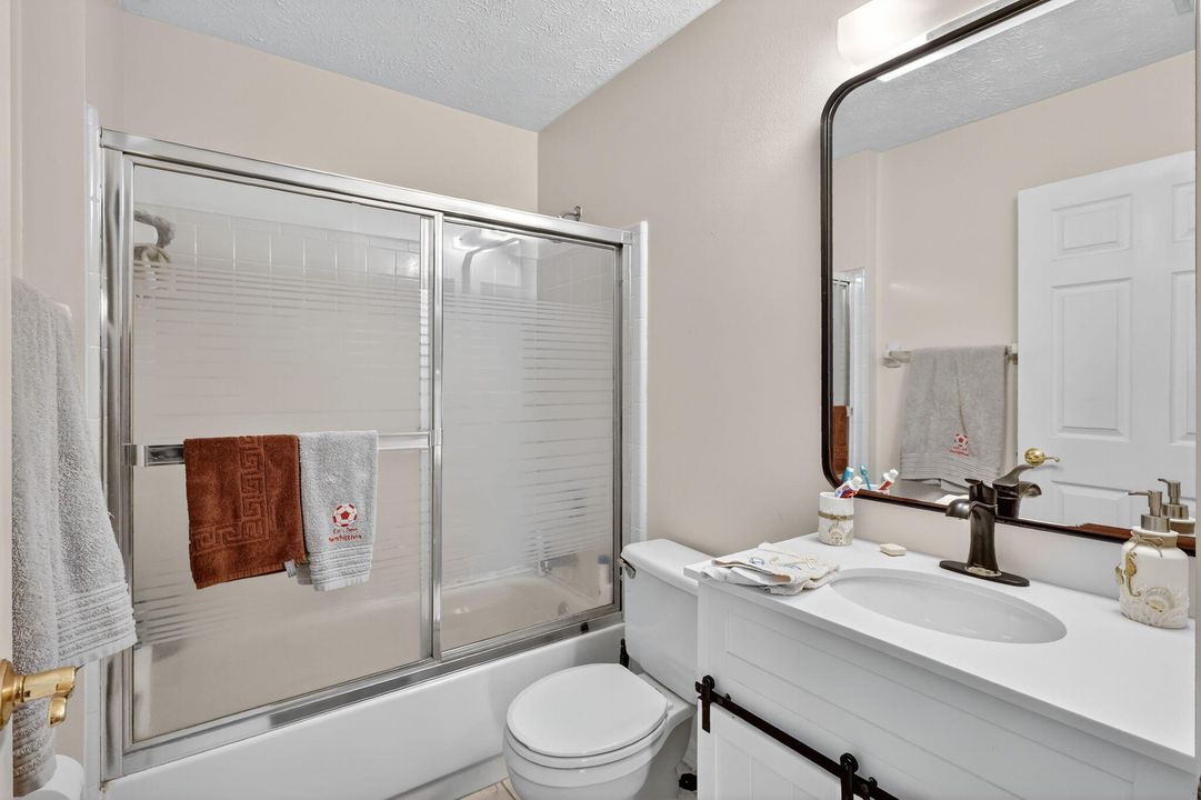 Active With Contract: $363,000 (3 beds, 2 baths, 1746 Square Feet)