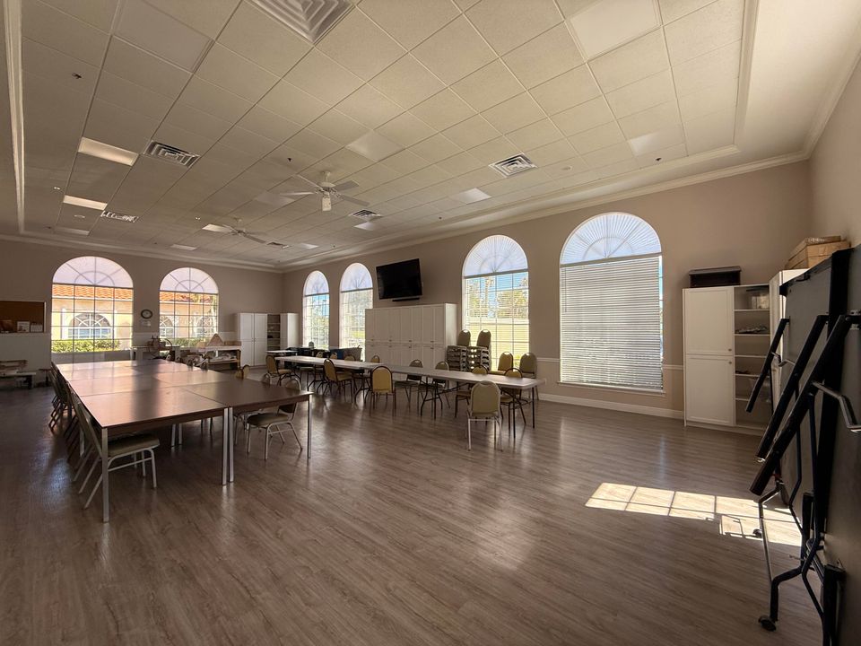 待售: $329,000 (3 贝兹, 2 浴室, 1526 平方英尺)