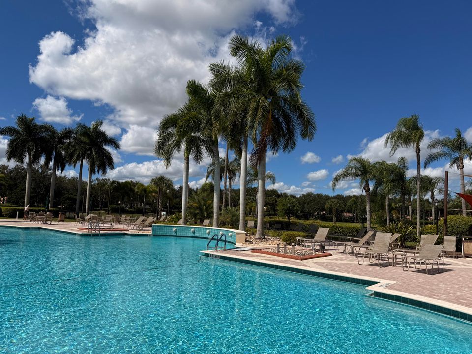 待售: $329,000 (3 贝兹, 2 浴室, 1526 平方英尺)