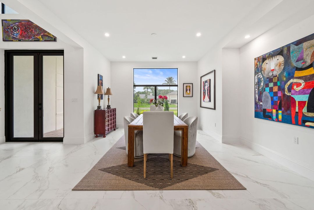 На продажу: $2,449,000 (5 спален, 6 ванн, 5495 Квадратных фут)