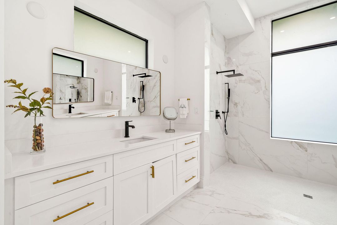 На продажу: $2,449,000 (5 спален, 6 ванн, 5495 Квадратных фут)