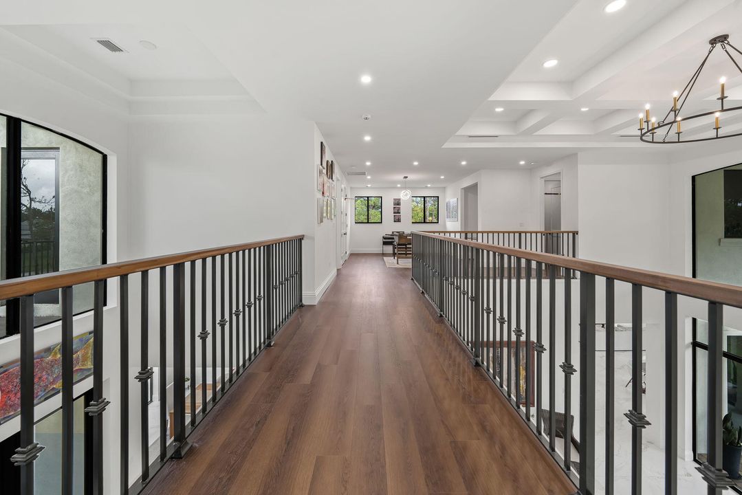 На продажу: $2,449,000 (5 спален, 6 ванн, 5495 Квадратных фут)