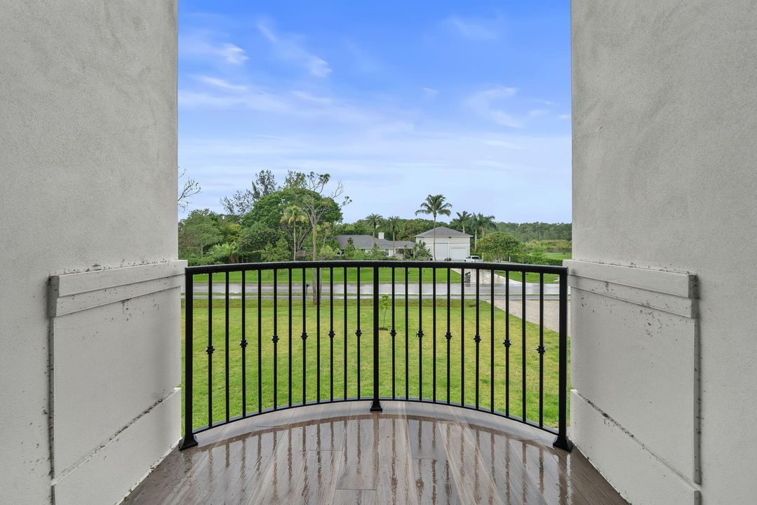 На продажу: $2,449,000 (5 спален, 6 ванн, 5495 Квадратных фут)