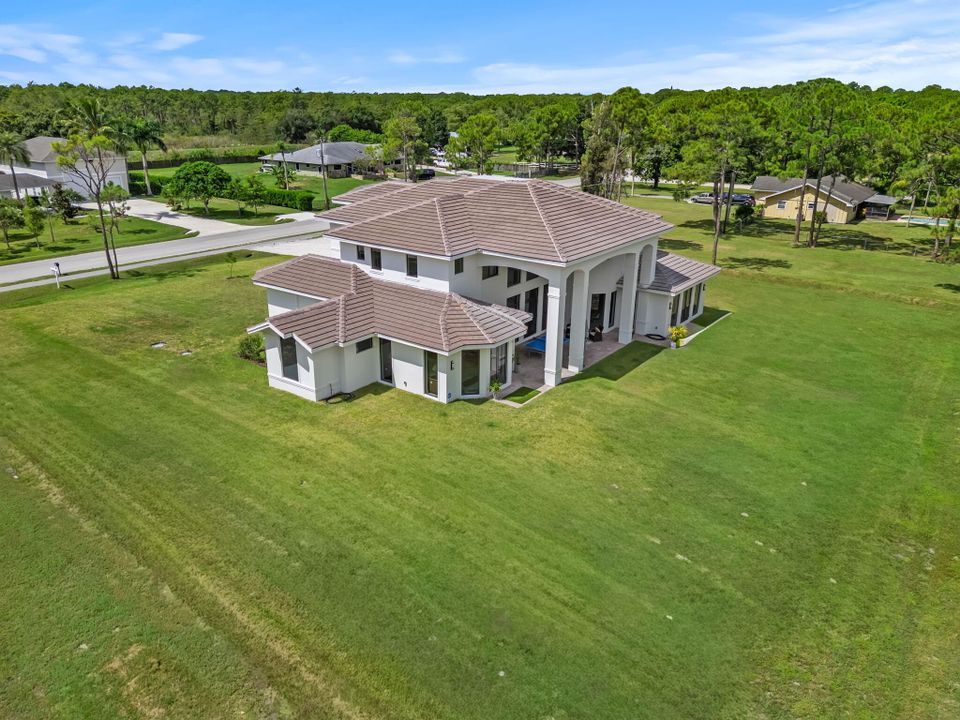 На продажу: $2,449,000 (5 спален, 6 ванн, 5495 Квадратных фут)