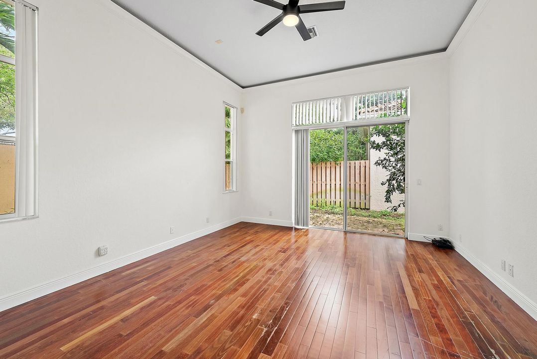 For Sale: $499,000 (3 beds, 2 baths, 2087 Square Feet)