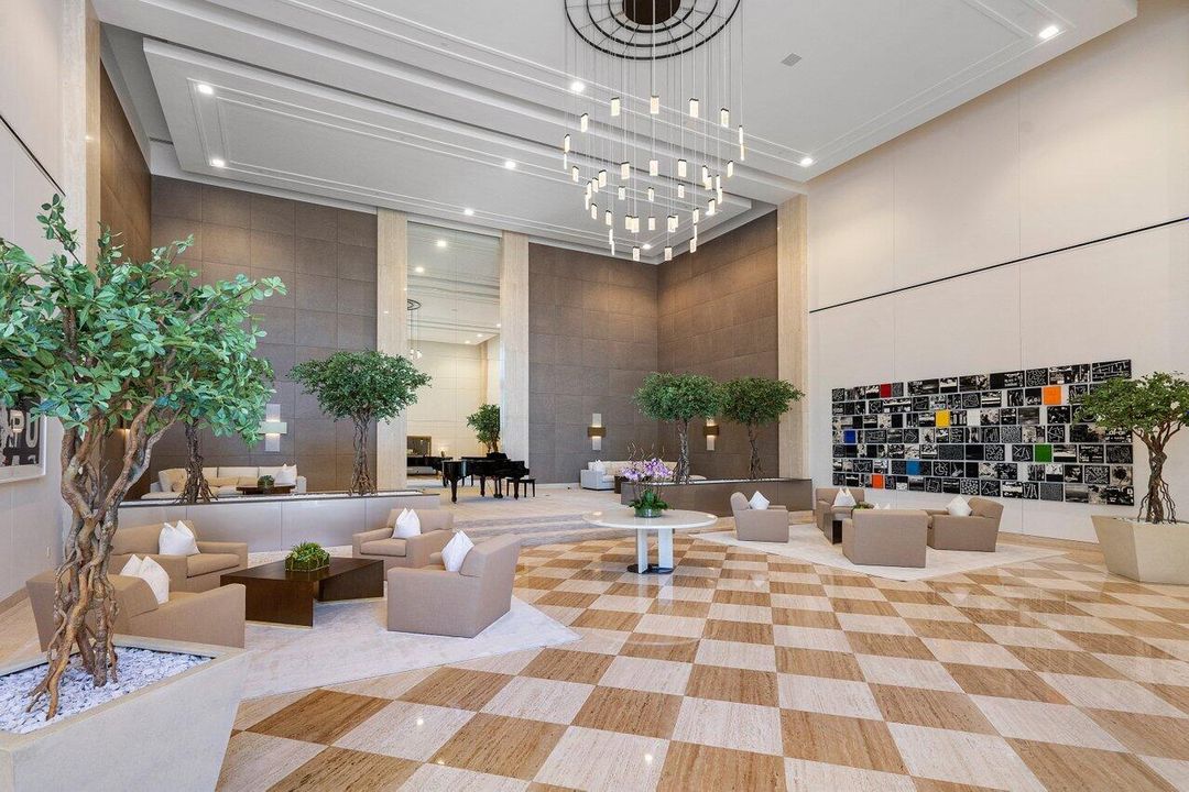 出租: $10,000 (2 贝兹, 2 浴室, 1927 平方英尺)