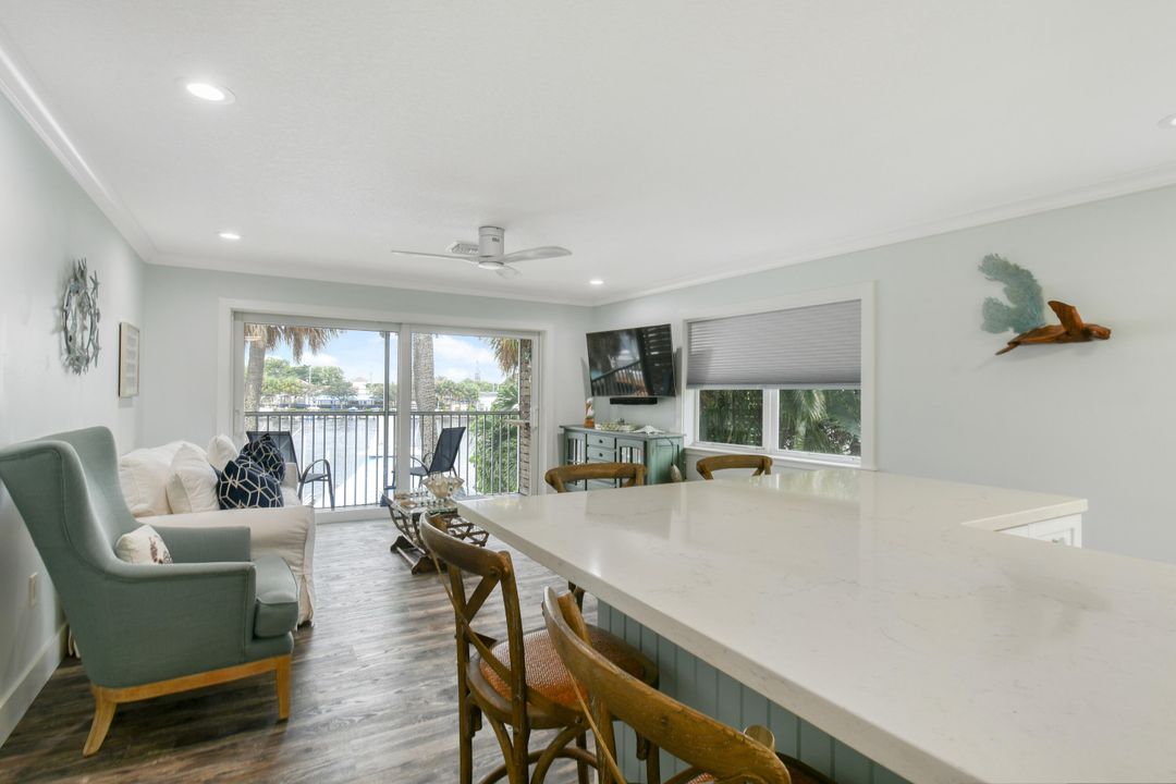 На продажу: $449,999 (1 спален, 1 ванн, 572 Квадратных фут)