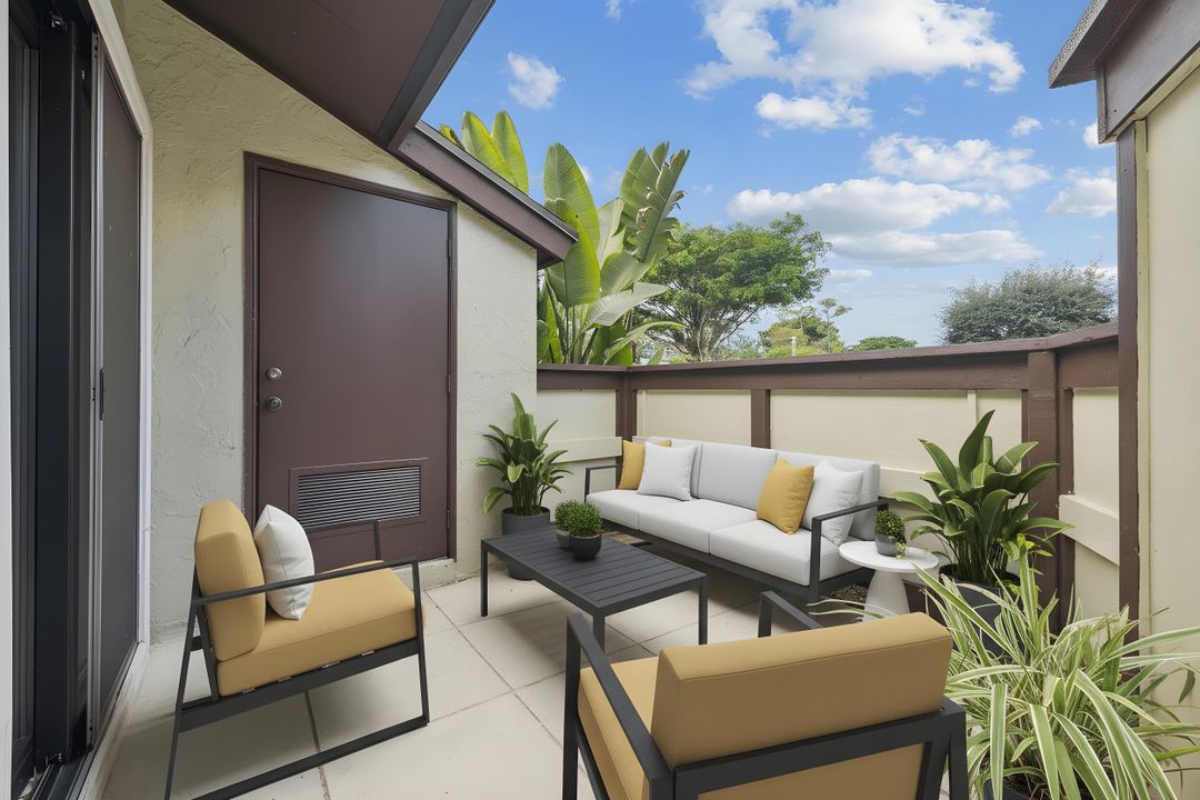 For Sale: $248,500 (2 beds, 2 baths, 1120 Square Feet)