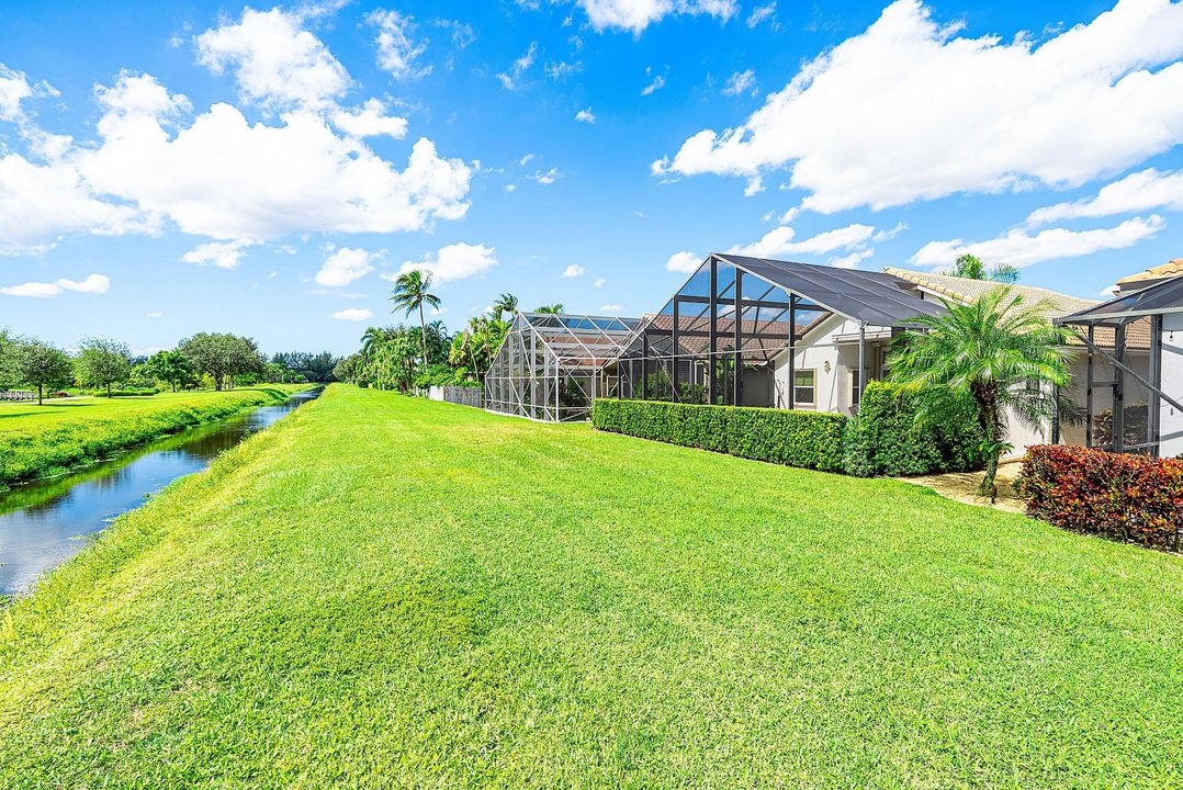 Active With Contract: $750,000 (3 beds, 2 baths, 1754 Square Feet)