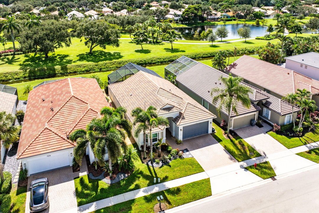 Active With Contract: $750,000 (3 beds, 2 baths, 1754 Square Feet)