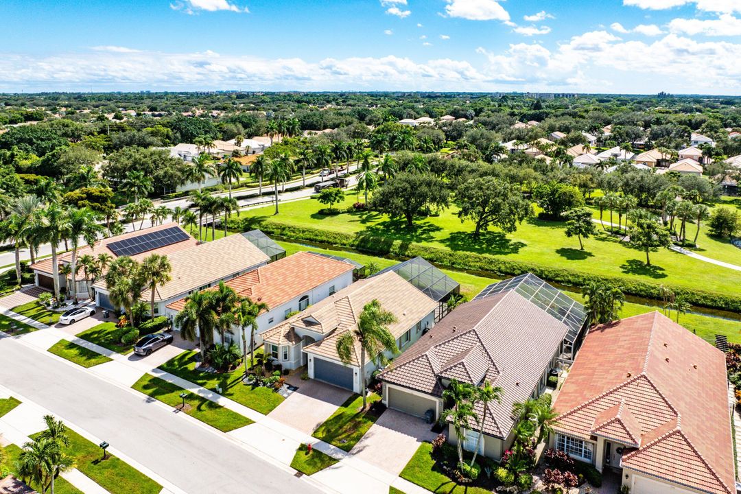 Active With Contract: $750,000 (3 beds, 2 baths, 1754 Square Feet)