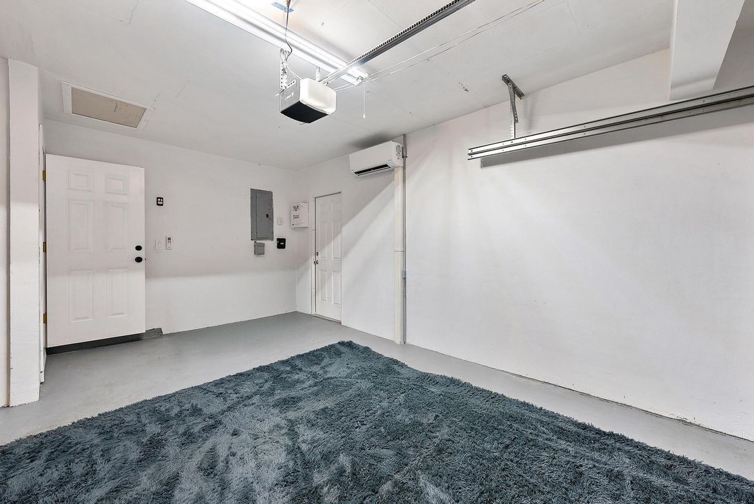 For Sale: $799,000 (3 beds, 2 baths, 1632 Square Feet)