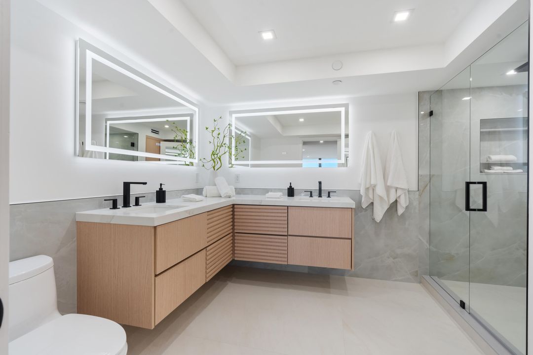 Active With Contract: $2,450,000 (2 beds, 2 baths, 1526 Square Feet)