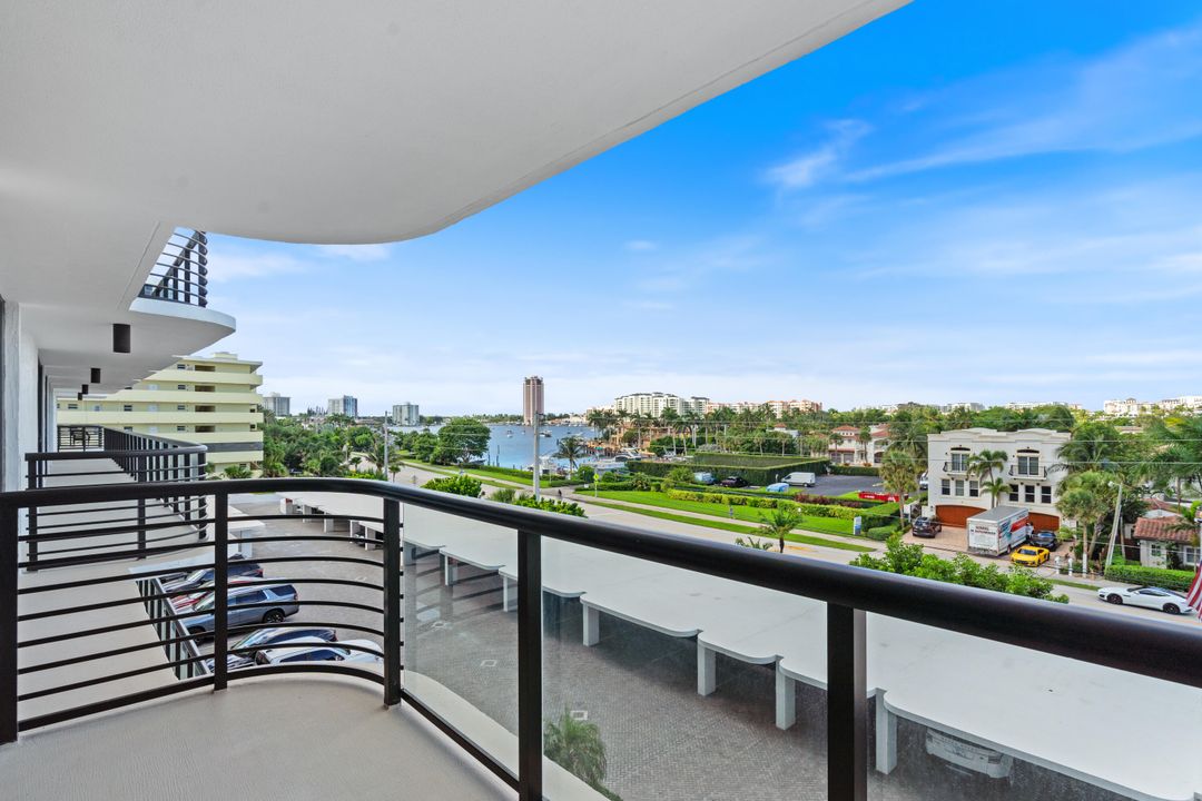 Active With Contract: $2,450,000 (2 beds, 2 baths, 1526 Square Feet)