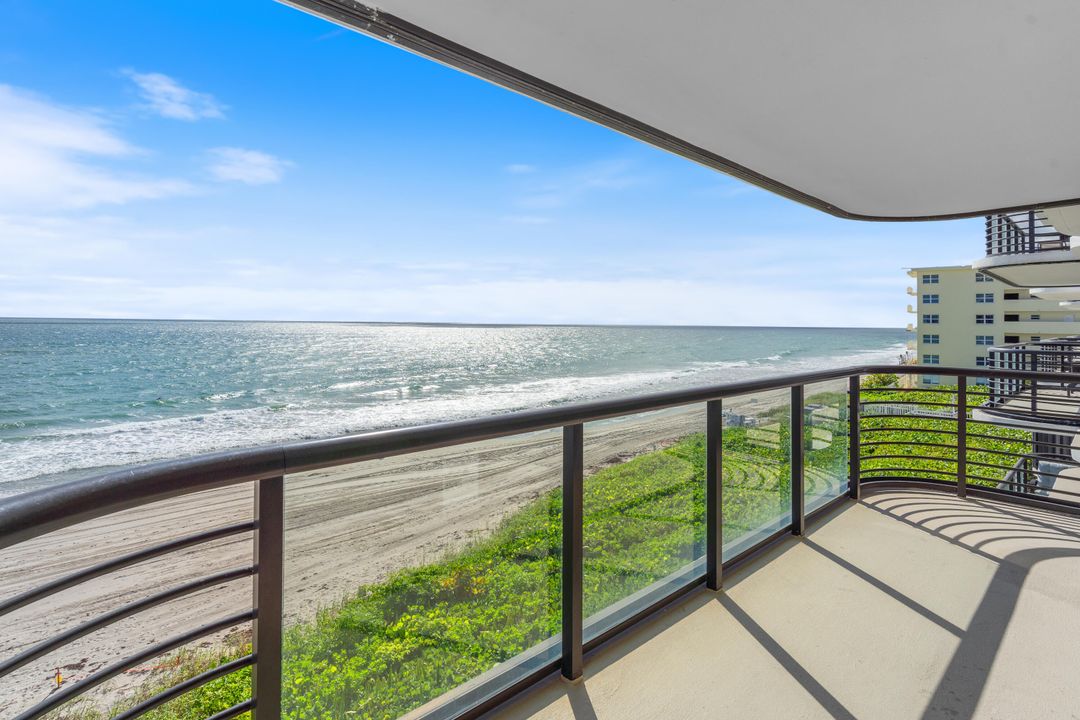 Active With Contract: $2,450,000 (2 beds, 2 baths, 1526 Square Feet)