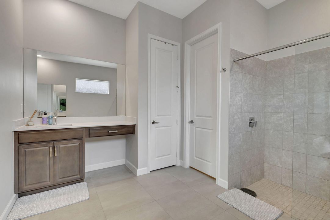 For Rent: $5,400 (4 beds, 3 baths, 3001 Square Feet)