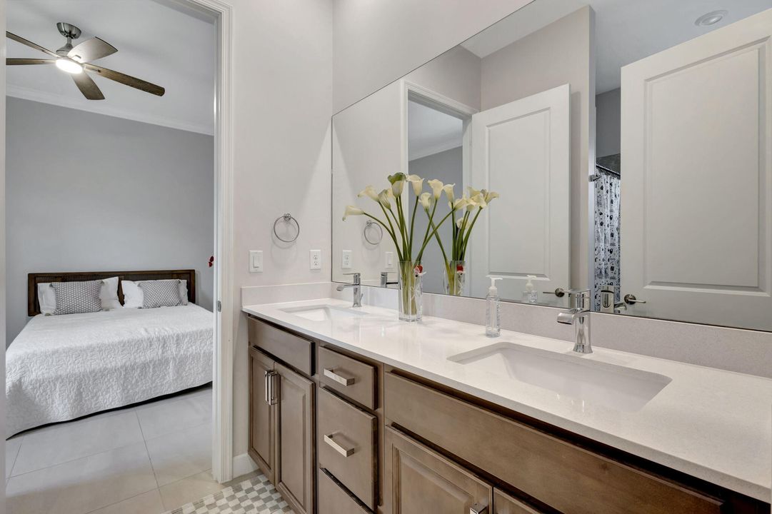 For Rent: $5,400 (4 beds, 3 baths, 3001 Square Feet)